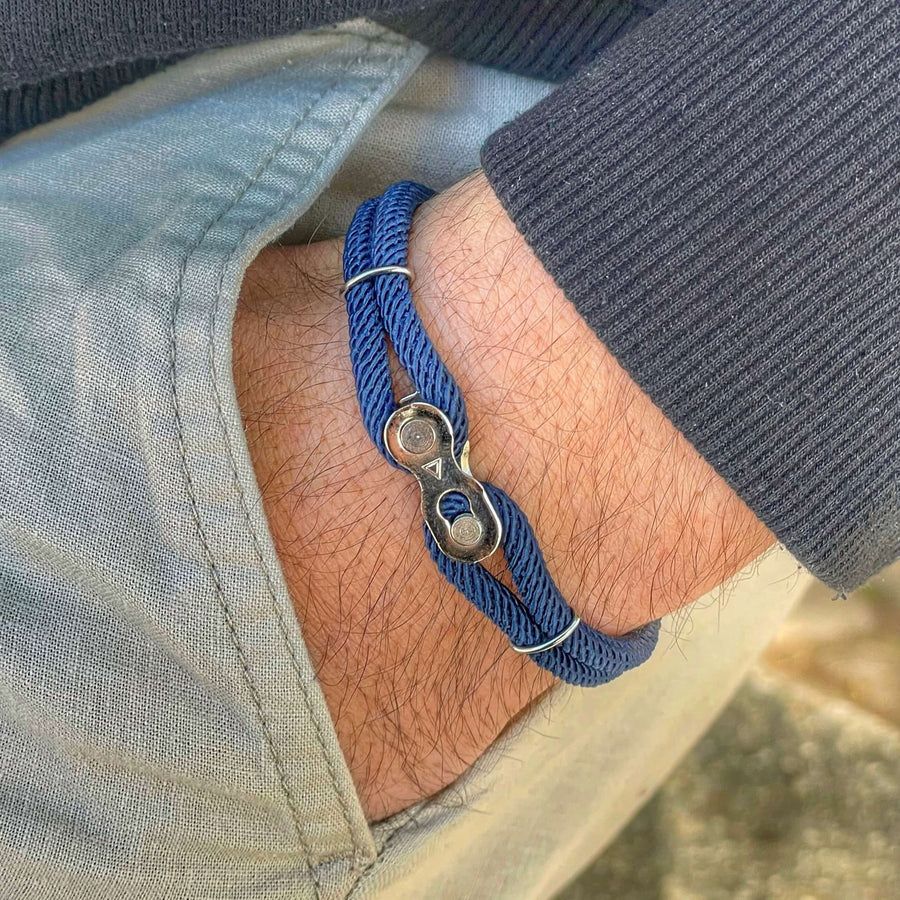 SWIVEL. Martino Valenti